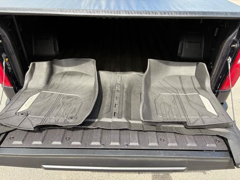 Used 2022 Chevrolet Silverado 1500 High Country w/ High Country Premium Package AWD/4WD image 38