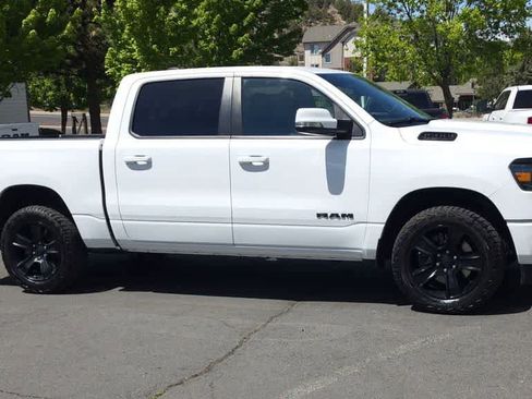 Used 2020 RAM 1500 Big Horn AWD/4WD image 2