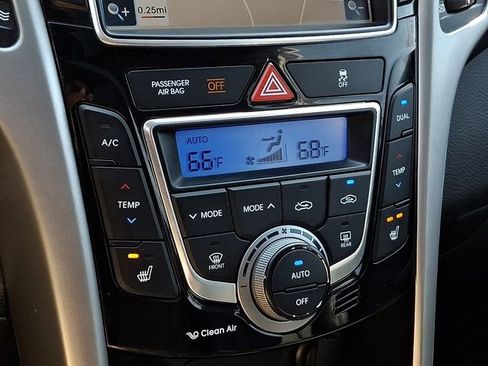 Used 2014 Hyundai Elantra GT w/ Option Group 03 image 16