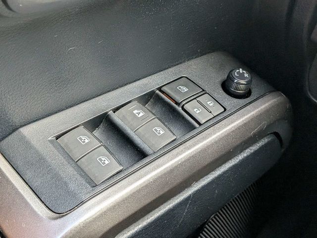 Used 2019 Toyota Tacoma SR5 AWD/4WD image 25