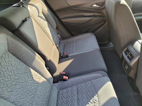 Used 2022 Chevrolet Equinox LT FWD image 13
