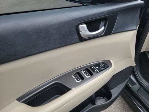 Used 2017 Kia Optima LX FWD image 22