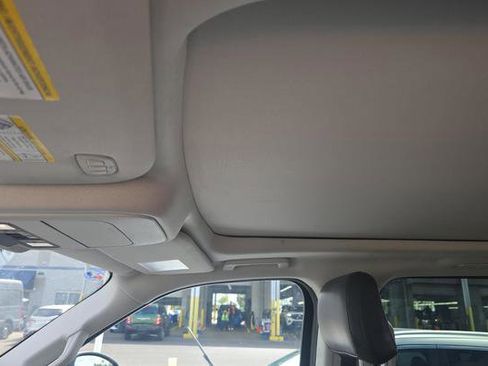 Used 2025 Ford Expedition Active image 10