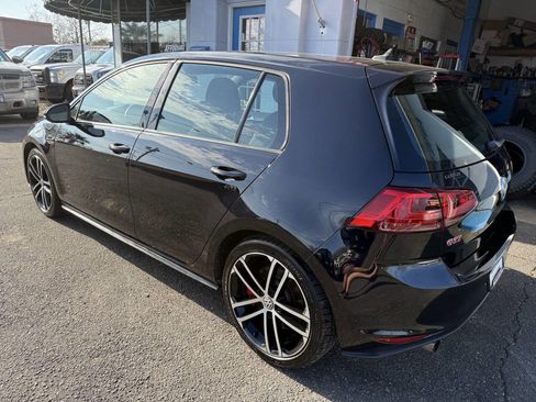 Used 2017 Volkswagen GTI Sport image 8