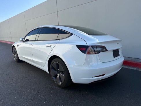Used 2023 Tesla Model 3 Standard Range image 4
