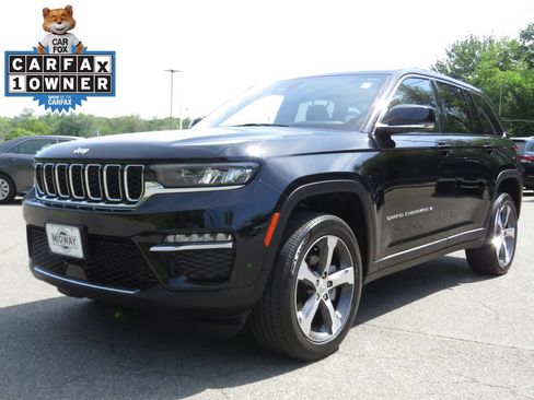 Used 2023 Jeep Grand Cherokee Limited AWD/4WD image 1