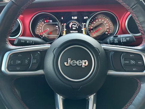 Used 2022 Jeep Wrangler Unlimited Rubicon w/ Cold Weather Group image 35