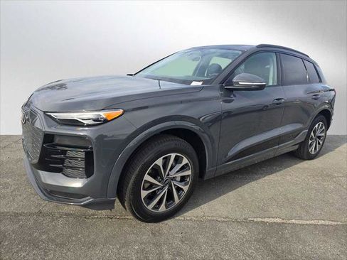 New 2025 Audi Q6 e-tron Premium image 7