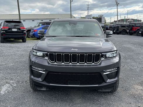 Used 2025 Jeep Grand Cherokee Limited w/ Trailer Tow Package AWD/4WD image 8