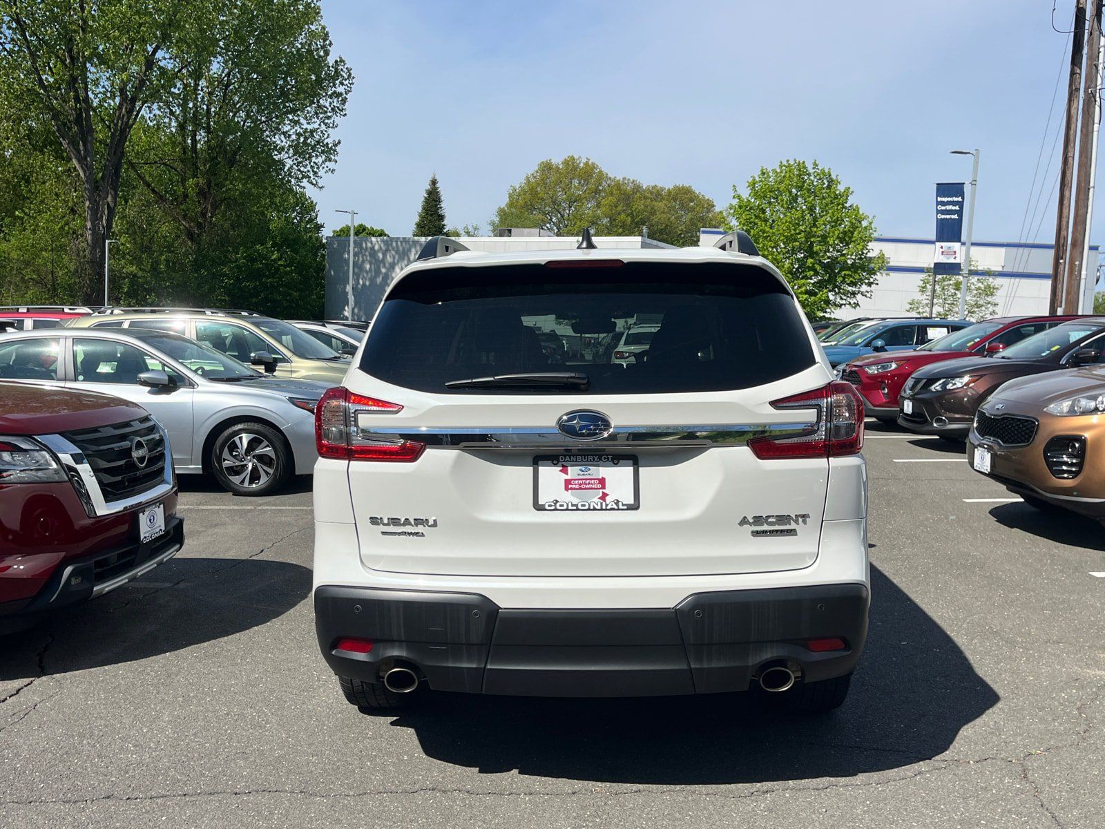 Used 2023 Subaru Ascent Limited w/ Technology Package AWD/4WD image 5