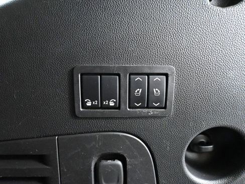 Used 2016 GMC Yukon SLT w/ Premium Edition AWD/4WD image 54