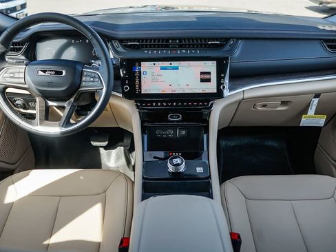 New 2026 Jeep Grand Cherokee L Limited image 13