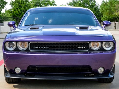Used 2013 Dodge Challenger SRT8 w/ Harman Kardon Audio Group image 8