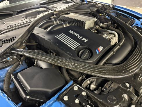 Used 2016 BMW M4 Convertible RWD image 16