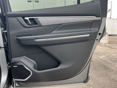 New 2026 Buick Enclave Preferred w/ Power Package image 14