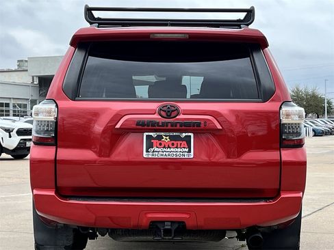 Used 2023 Toyota 4Runner SR5 Premium w/ Moonroof Package image 5