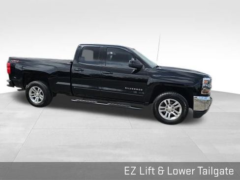 Used 2018 Chevrolet Silverado 1500 LT w/ All Star Edition image 35