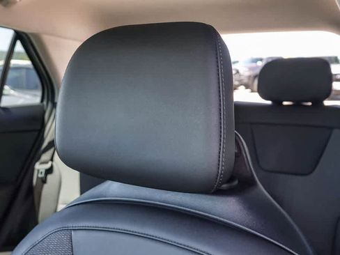 Certified 2024 Kia Niro Wind FWD image 24