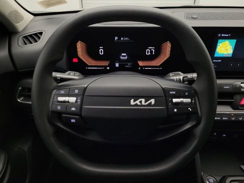 Used 2025 Kia K4 FWD image 22