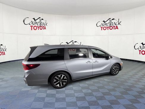 Used 2025 Honda Odyssey EX-L image 3