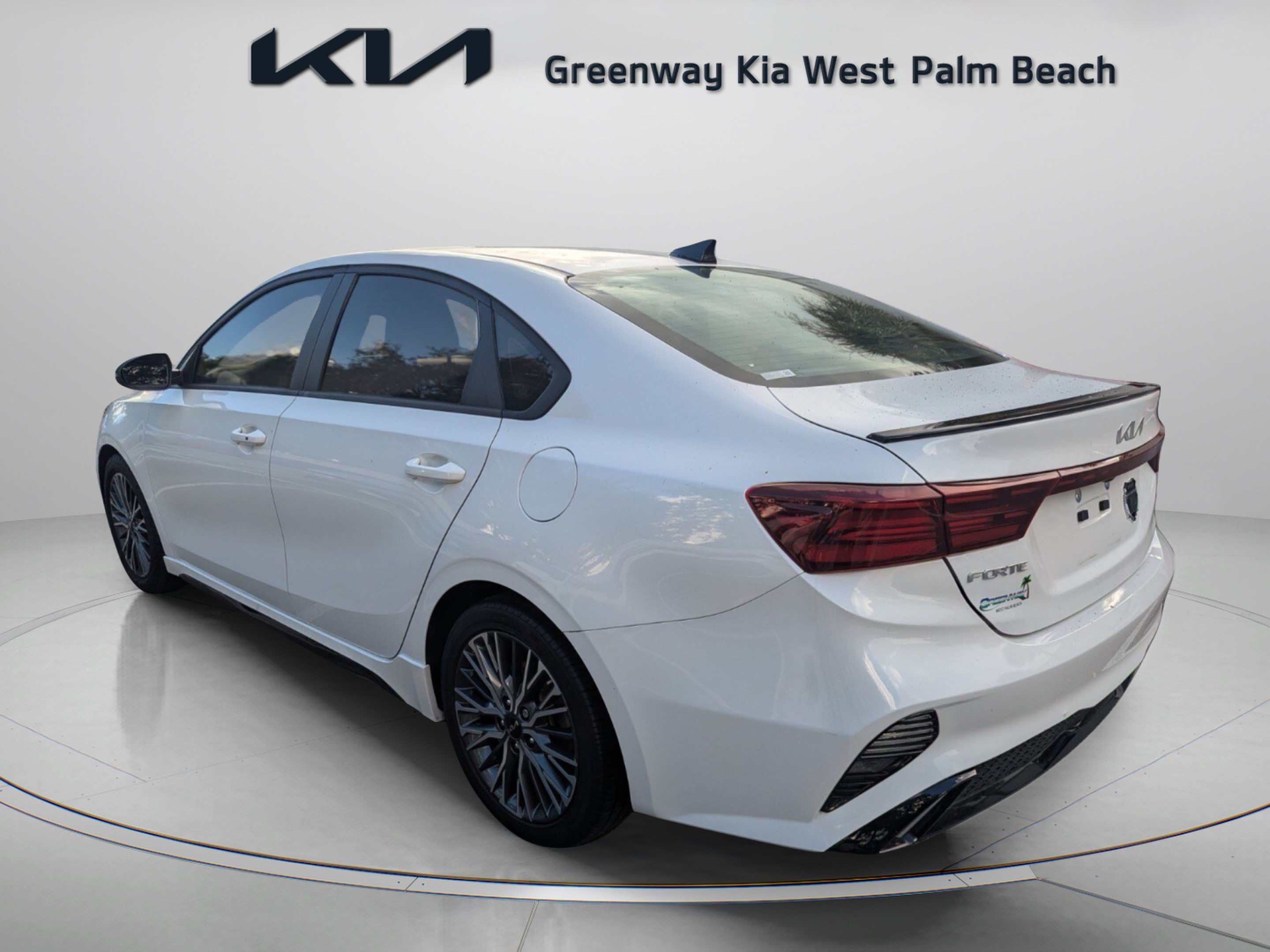 Used 2022 Kia Forte GT-Line w/ GT-Line Premium Package FWD image 6
