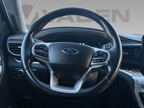 Used 2022 Ford Explorer XLT w/ Equipment Group 202A image 12