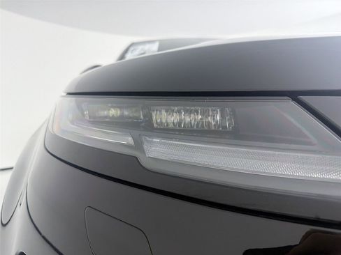 Used 2024 Land Rover Range Rover Evoque Dynamic SE image 23