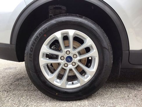 Used 2022 Ford Escape SE image 21