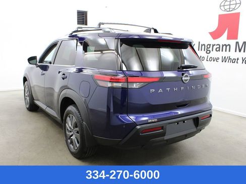 New 2026 Nissan Pathfinder SV image 2