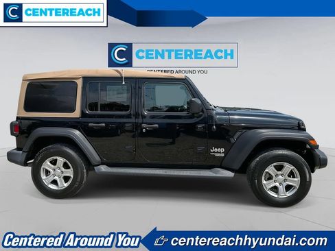 Used 2020 Jeep Wrangler Unlimited Sport S AWD/4WD image 4