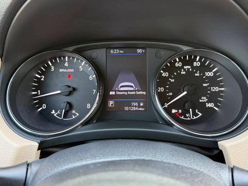 Used 2019 Nissan Rogue SL w/ Premium Package FWD image 15