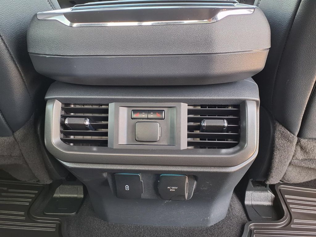 Used 2024 Ford F150 Lariat w/ Equipment Group 502A High AWD/4WD image 18