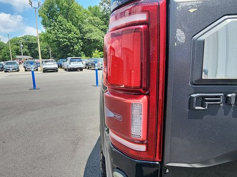 Used 2017 Ford F150 Raptor w/ Equipment Group 802A Luxury AWD/4WD image 13