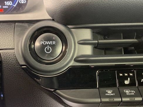 Used 2023 Toyota Crown XLE image 18