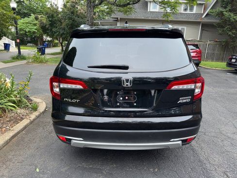 Used 2020 Honda Pilot Touring image 9