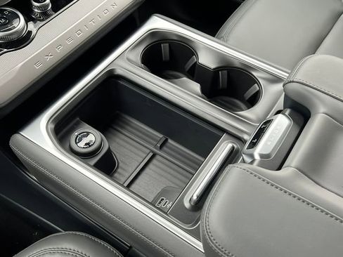 New 2026 Ford Expedition Max Active AWD/4WD image 32