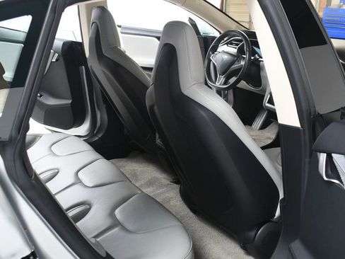 Used 2013 Tesla Model S image 35
