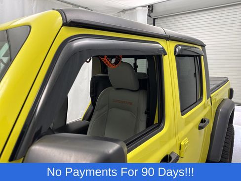 Used 2023 Jeep Gladiator Mojave w/ LED Lighting Group AWD/4WD image 52