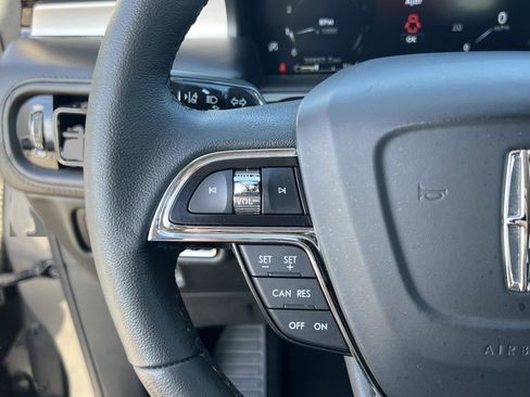 Certified 2023 Lincoln Nautilus FWD w/ Premium Package image 15