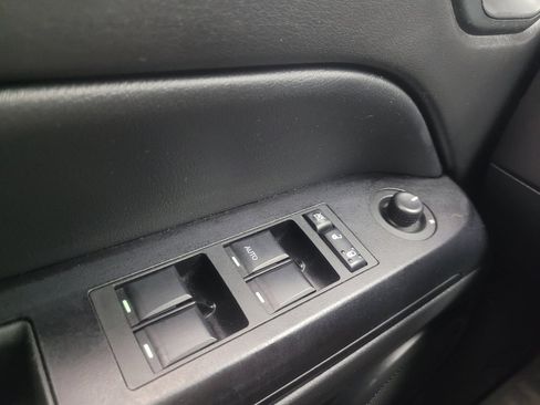 Used 2015 Jeep Compass Sport AWD/4WD image 27
