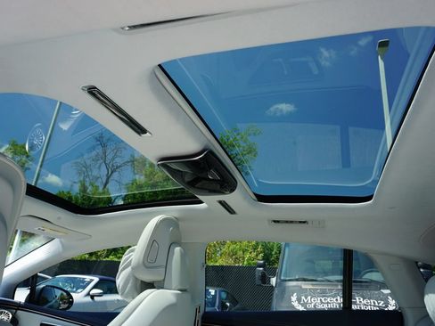 Certified 2023 Mercedes-Benz EQS 580 4MATIC Sedan image 25