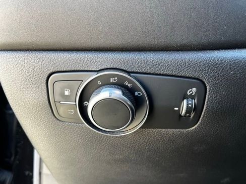 Used 2024 Alfa Romeo Tonale Veloce w/ Premium Interior Package image 22