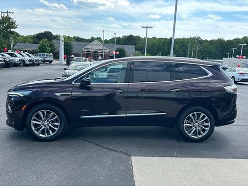 Used 2024 Buick Enclave Avenir w/ Avenir Technology Package FWD image 6
