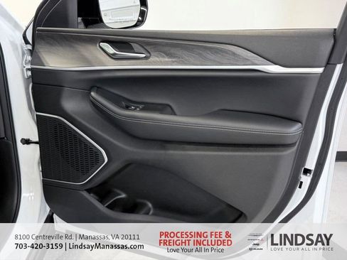 New 2025 Jeep Grand Cherokee L Limited w/ Luxury Tech Group II image 14