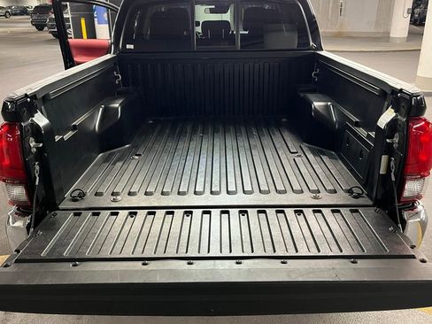 Used 2023 Toyota Tacoma SR5 RWD image 33