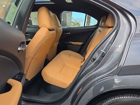 New 2026 Lexus UX 300h AWD image 5