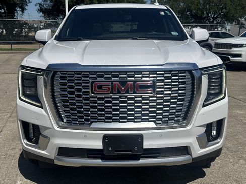 Used 2022 GMC Yukon Denali RWD image 17