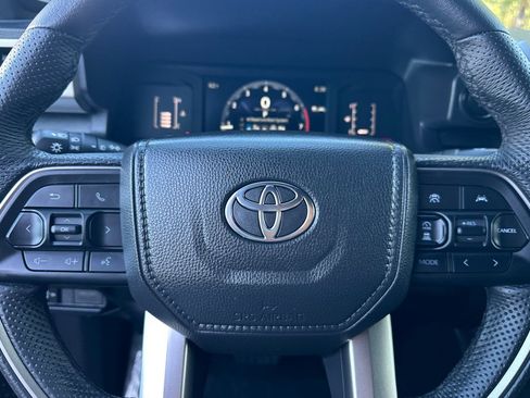 Certified 2025 Toyota Tacoma SR5 image 36