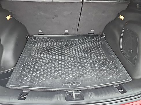 Certified 2024 Jeep Compass Limited w/ High Altitude Package image 25