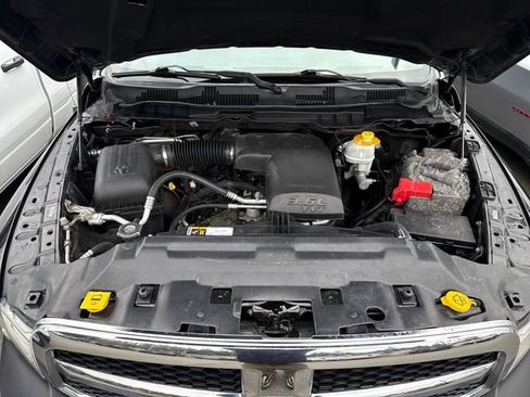 Used 2015 RAM 1500 ST w/ SXT Appearance Group image 30